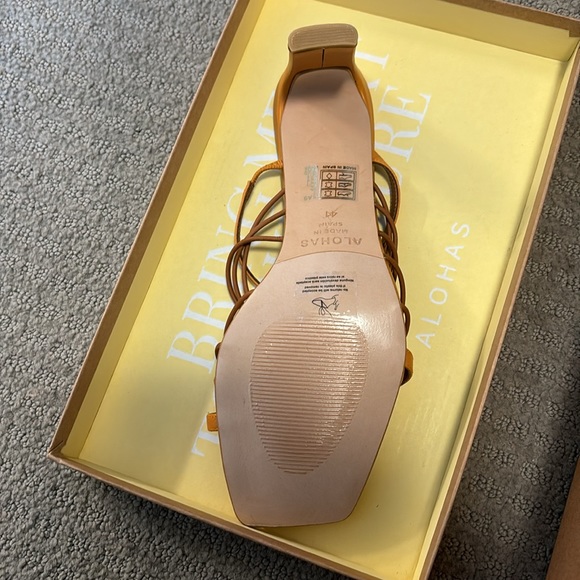 Brand New in Box Alohas Heeled Sandals - Picture 4 of 4